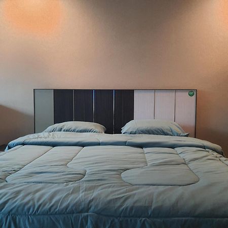 Baan Nonzee Condo Бангкок Экстерьер фото